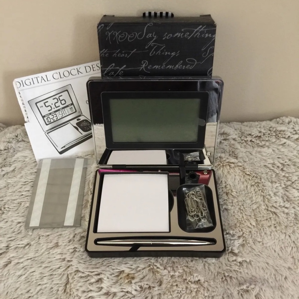 New Digital Clock Desk Set THINGS REMEMBERED Engravable Perfect Gift